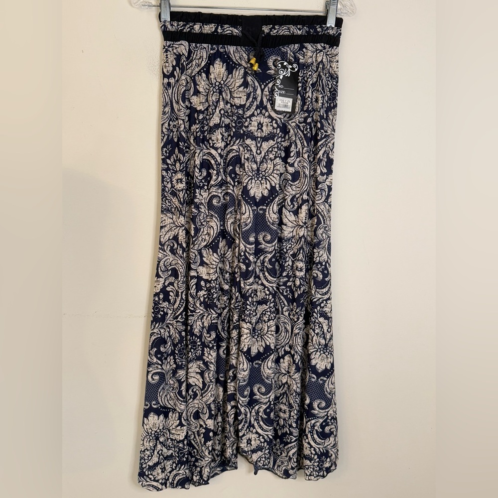 WG Elegant Black & Cream Patterned boho elastic waist wide legs pants One Size